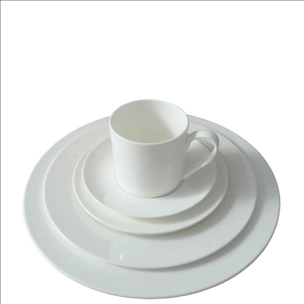 Nevaeh White 5pcs Grand Rim Set by Fitz and Floyd - Picture 1 of 6